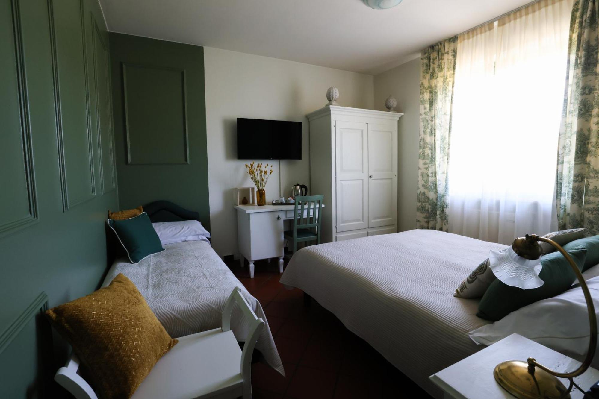 Hotel Florence Manerba del Garda Exterior photo