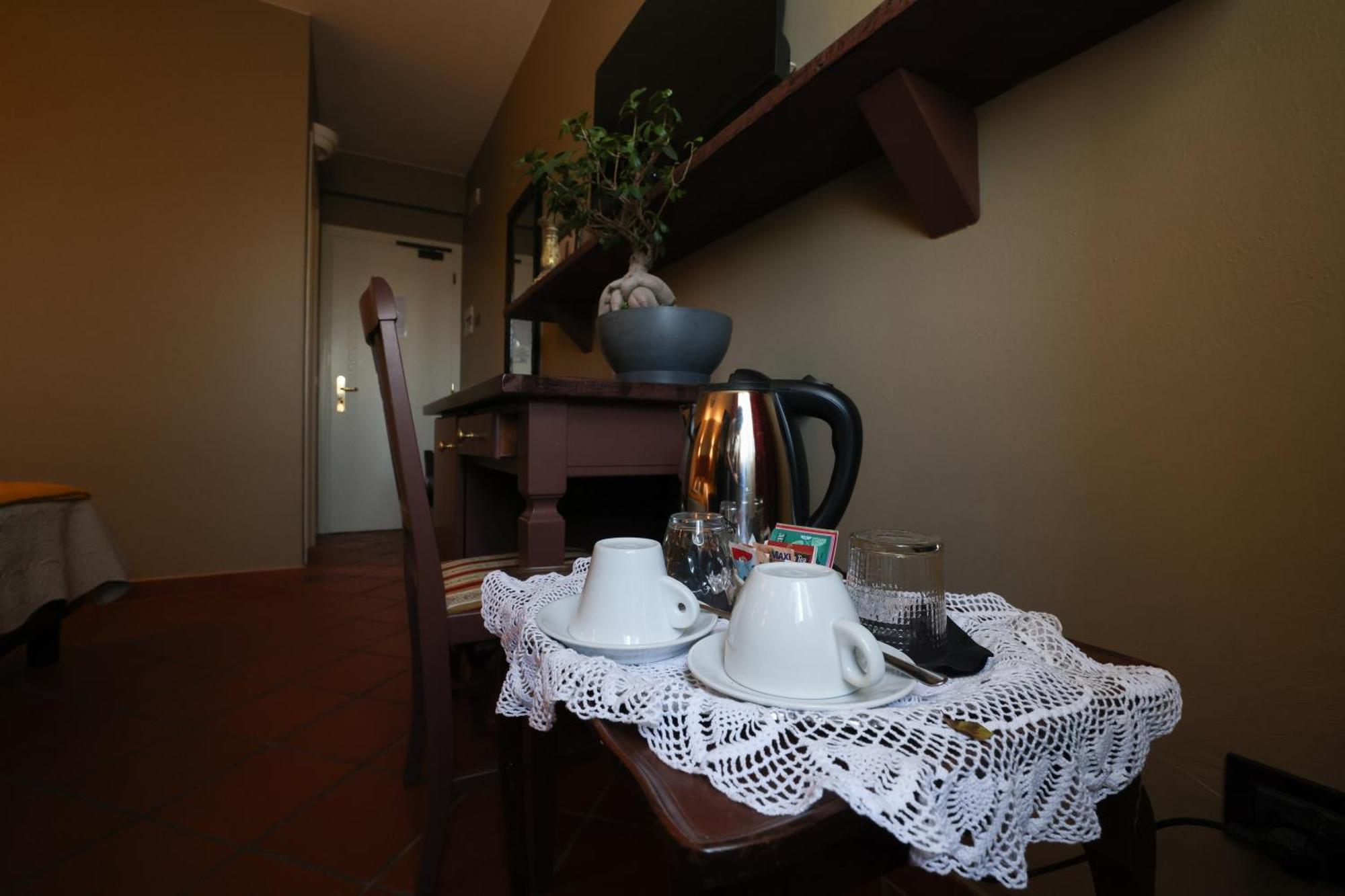 Hotel Florence Manerba del Garda Room photo